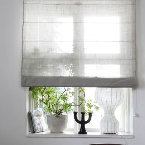 Liftgardin Ellie halvlin 220 cm høy v:2439385 Liftgardin Ellie halvlin 220 cm høy v:2439385